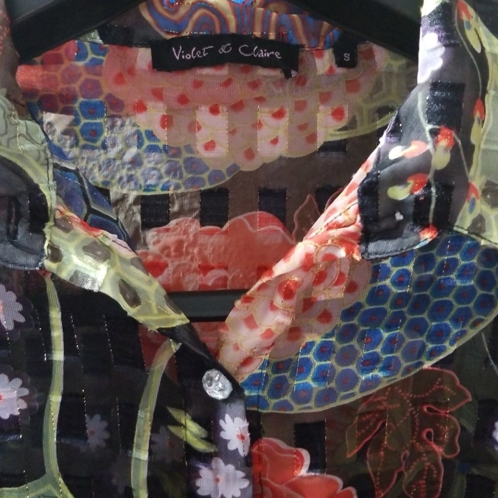 Violet & Claire Sheer, Retro Flower Blouse